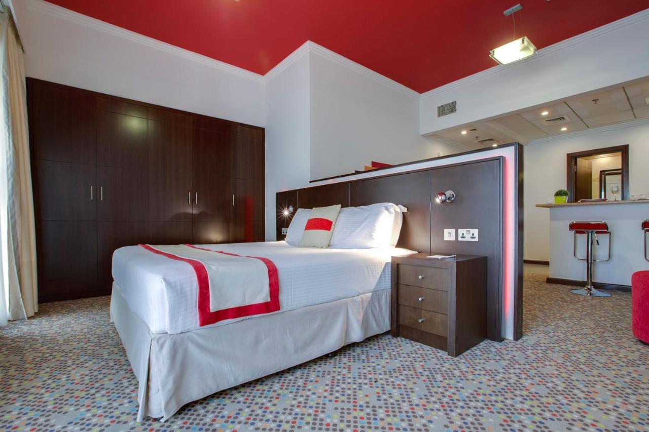 Mena Aparthotel Albarsha At The Mall Dubai Exteriör bild