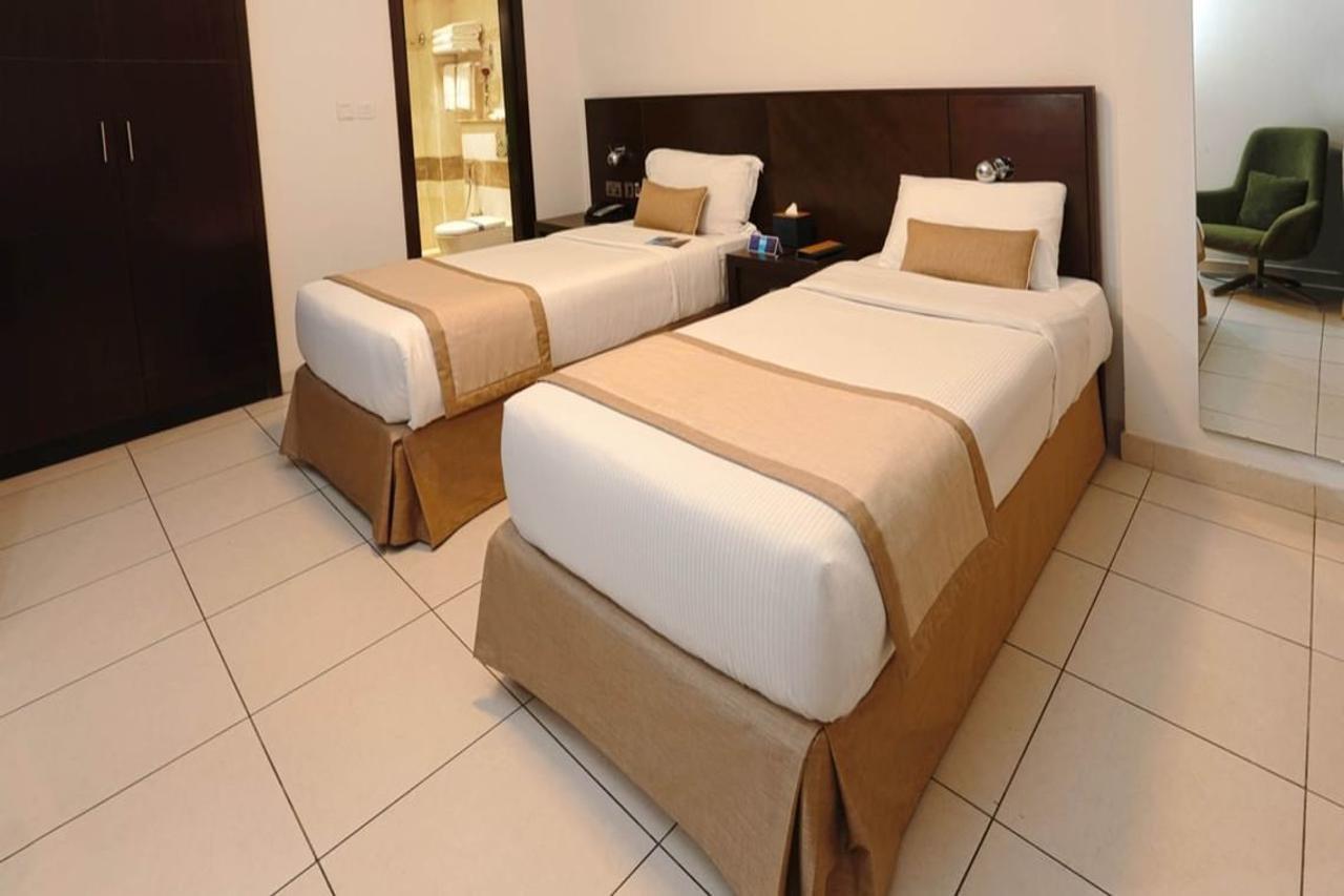 Mena Aparthotel Albarsha At The Mall Dubai Exteriör bild